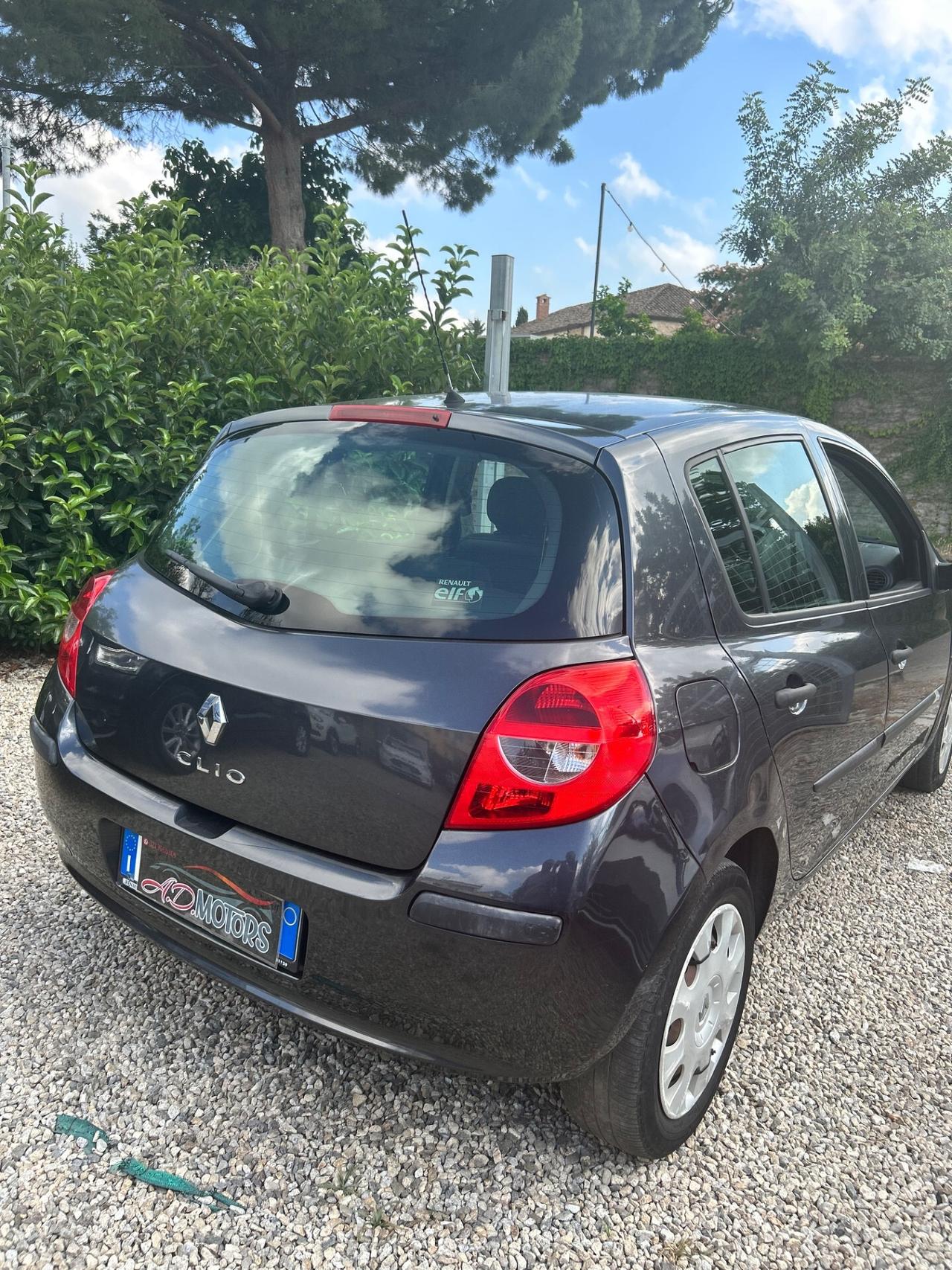 Renault Clio 1.2 16V 5 porte Le Iene
