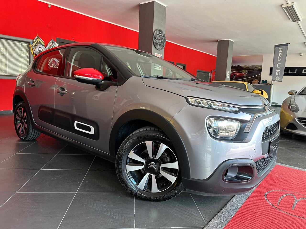 CITROEN C3 1.2 SHINE 110cv *NAVI-KAMERA*