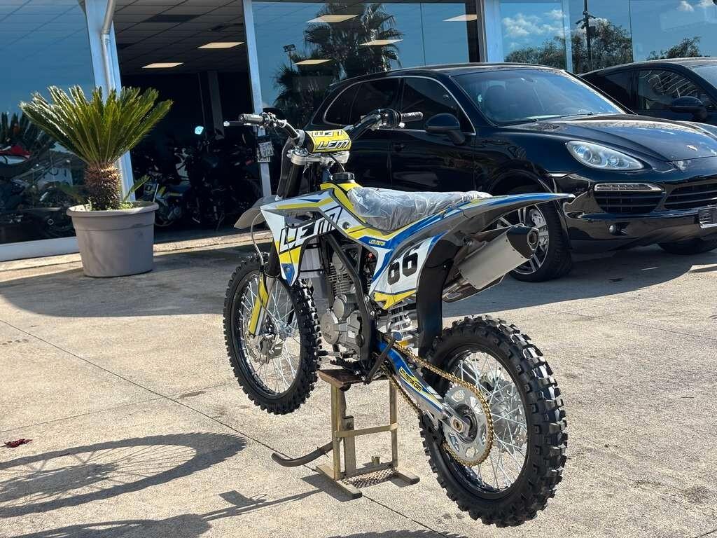 Lem Pitbike M5 250cc nuovo pronto consegna