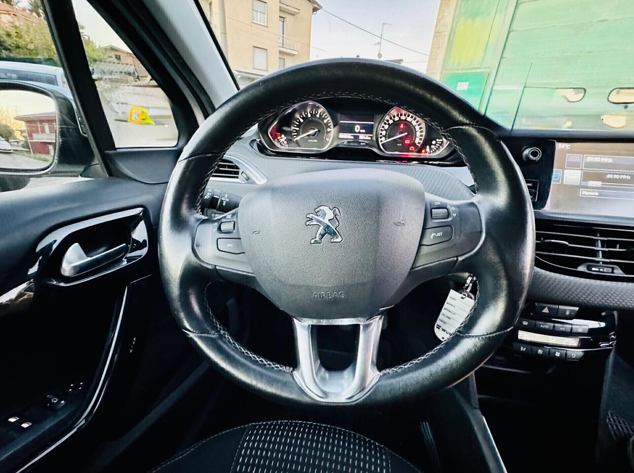 Peugeot 208 PureTech 82 5 porte Allure Ok Neopatentati