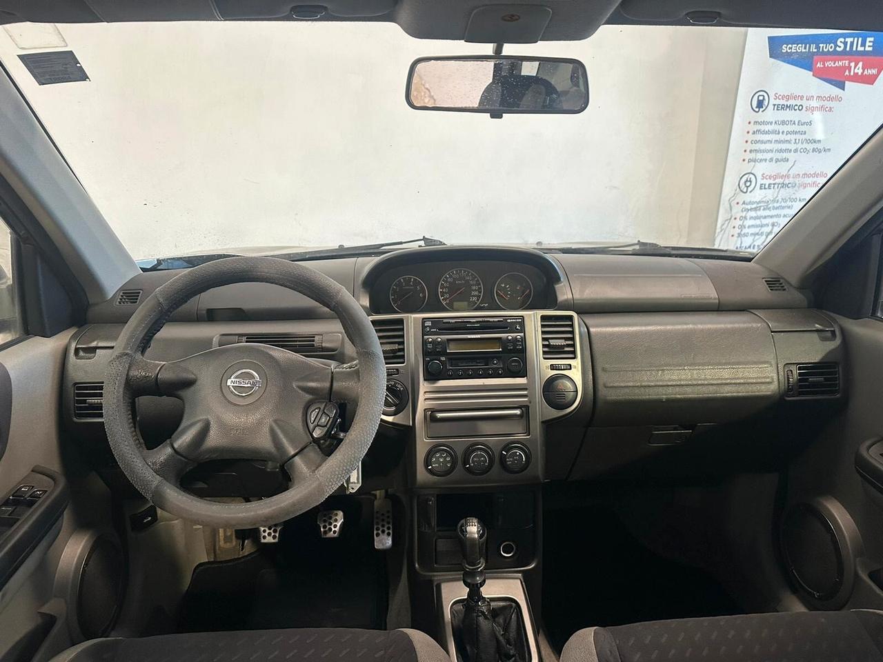 Nissan X-Trail 2.2 dCi Elegance