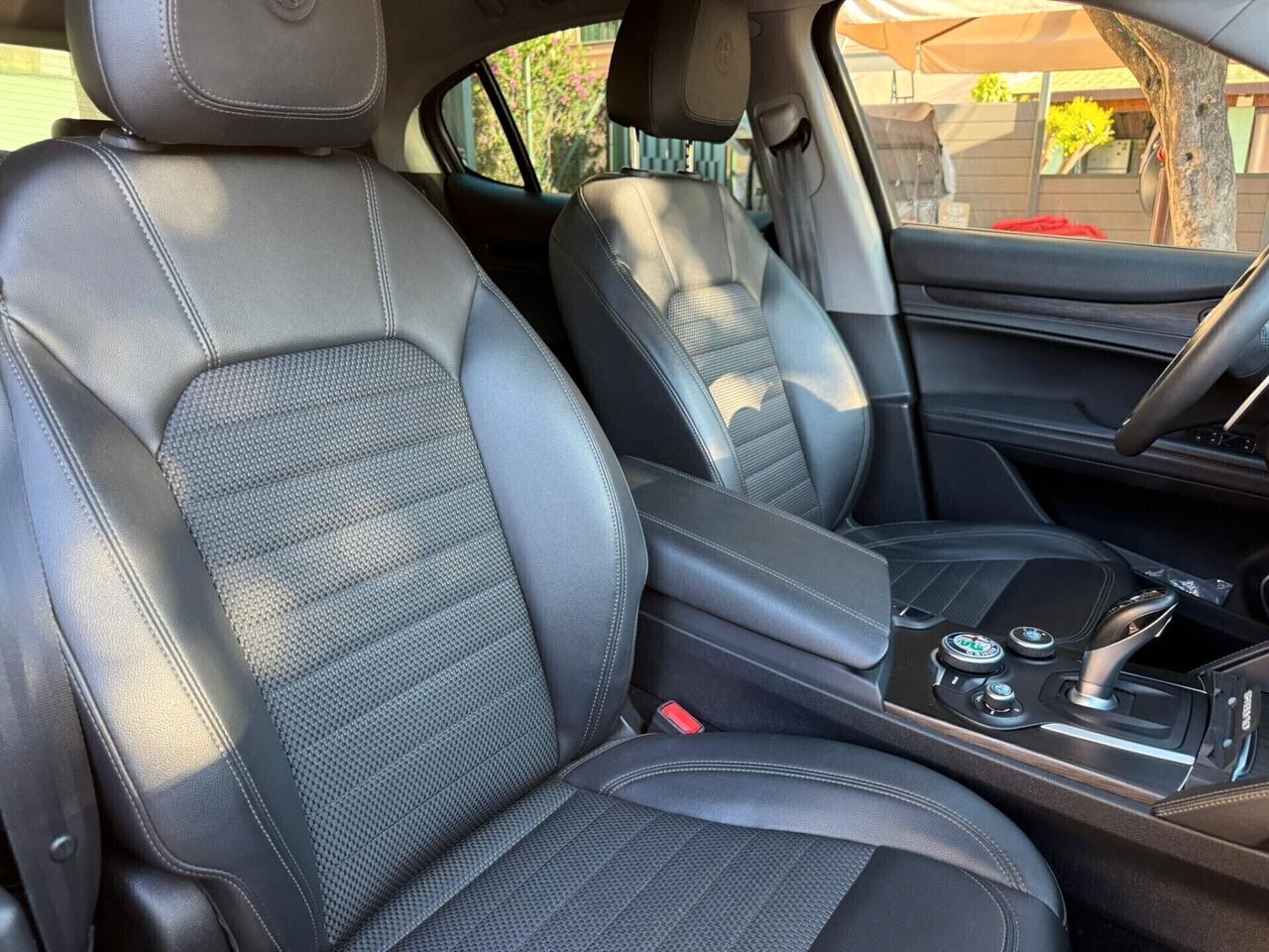 Alfa Romeo Stelvio 2.2 TD 180CV AT8 Q4 Business