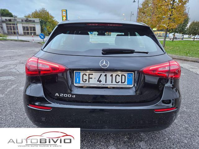 MERCEDES-BENZ A 200 d Automatic Business
