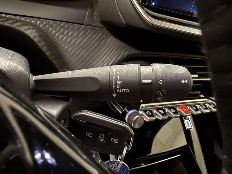 Peugeot 2008 2008 PureTech 100 S&S Allure