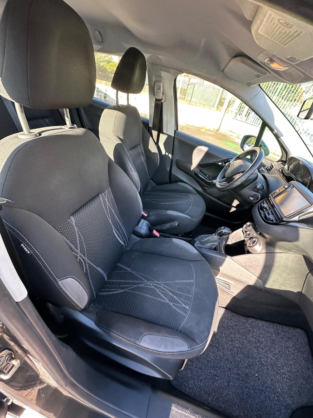 Peugeot 208 1.4 HDi 68 CV 5 porte Active