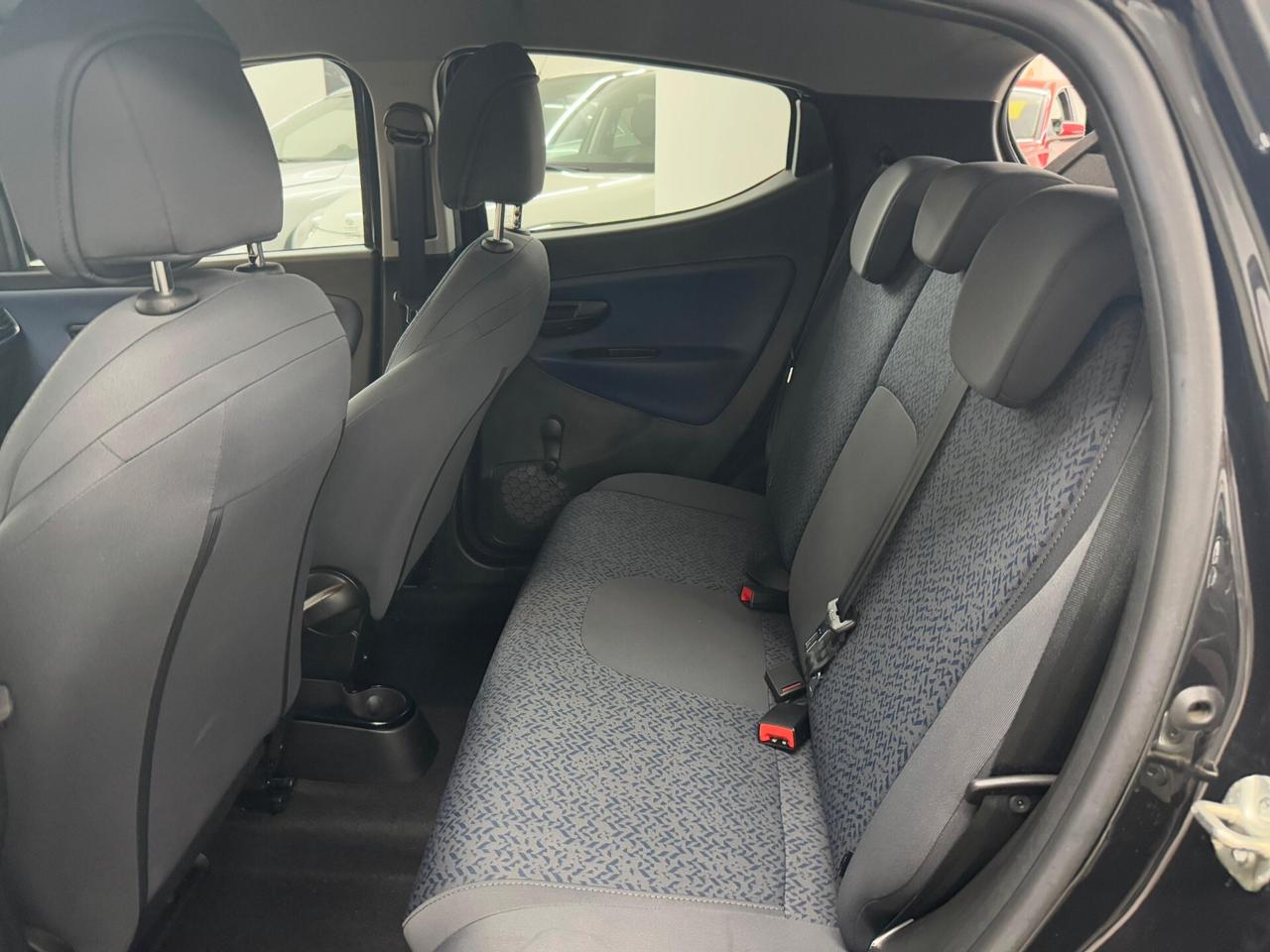 Lancia Ypsilon 1.0 FireFly 5 porte S&S Hybrid Oro