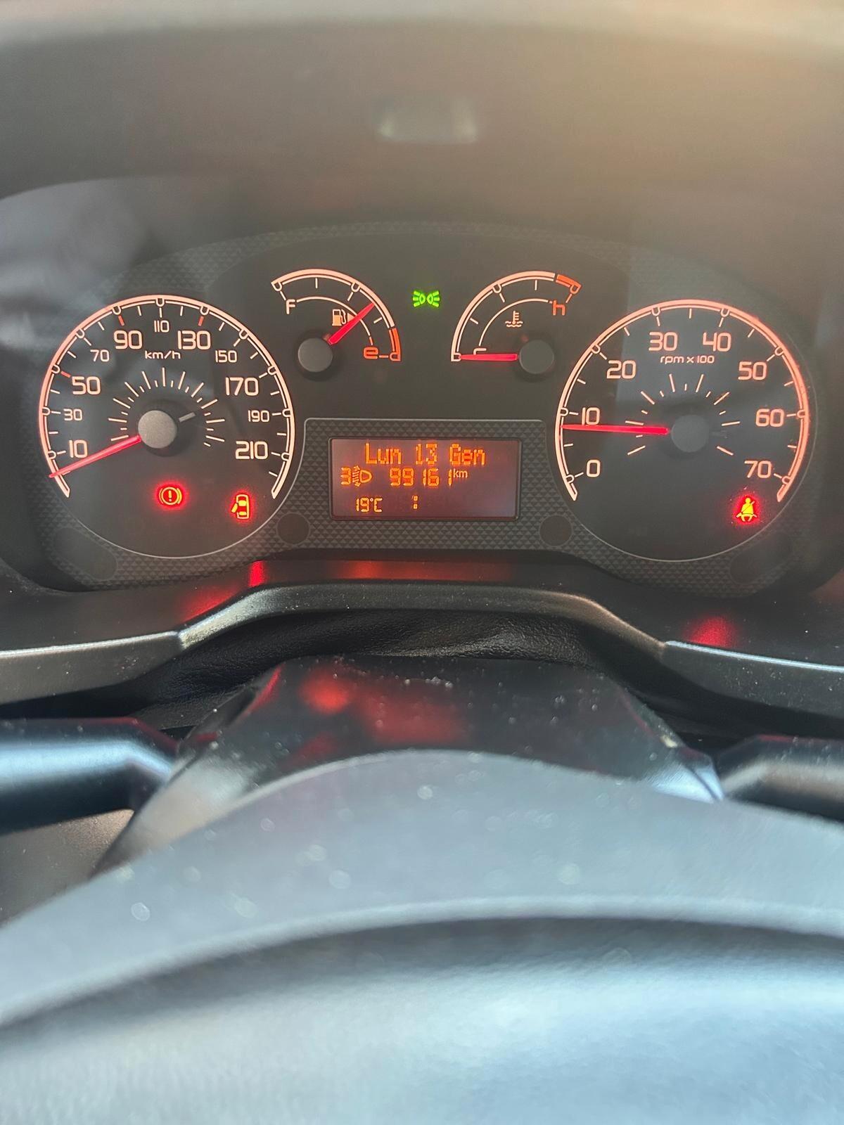 Fiat Fiorino 1.3 MJT 95CV Cargo Adventure