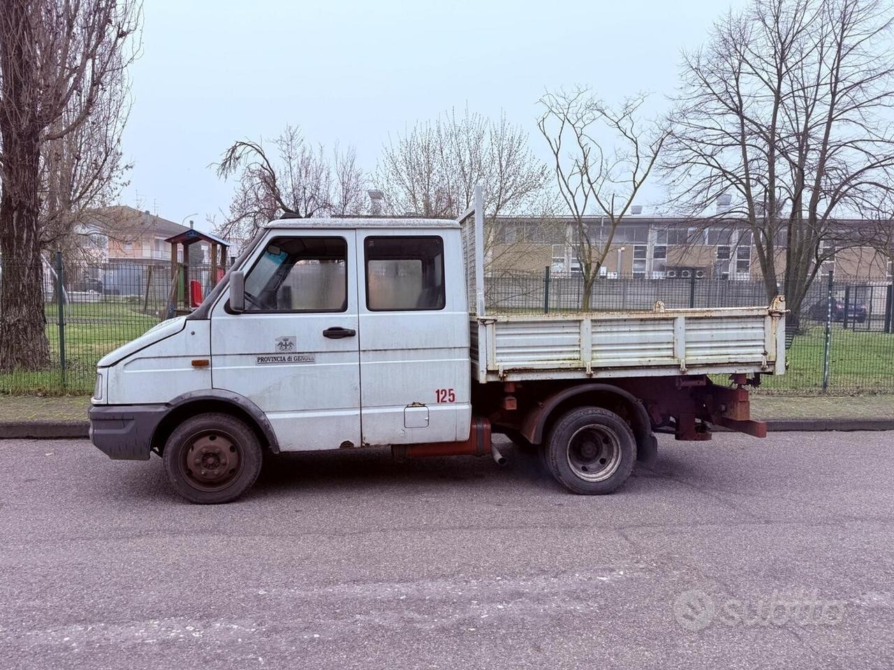Iveco Daily 2.5 - RIBALTABILE 3 TRILATERALE 7 POST