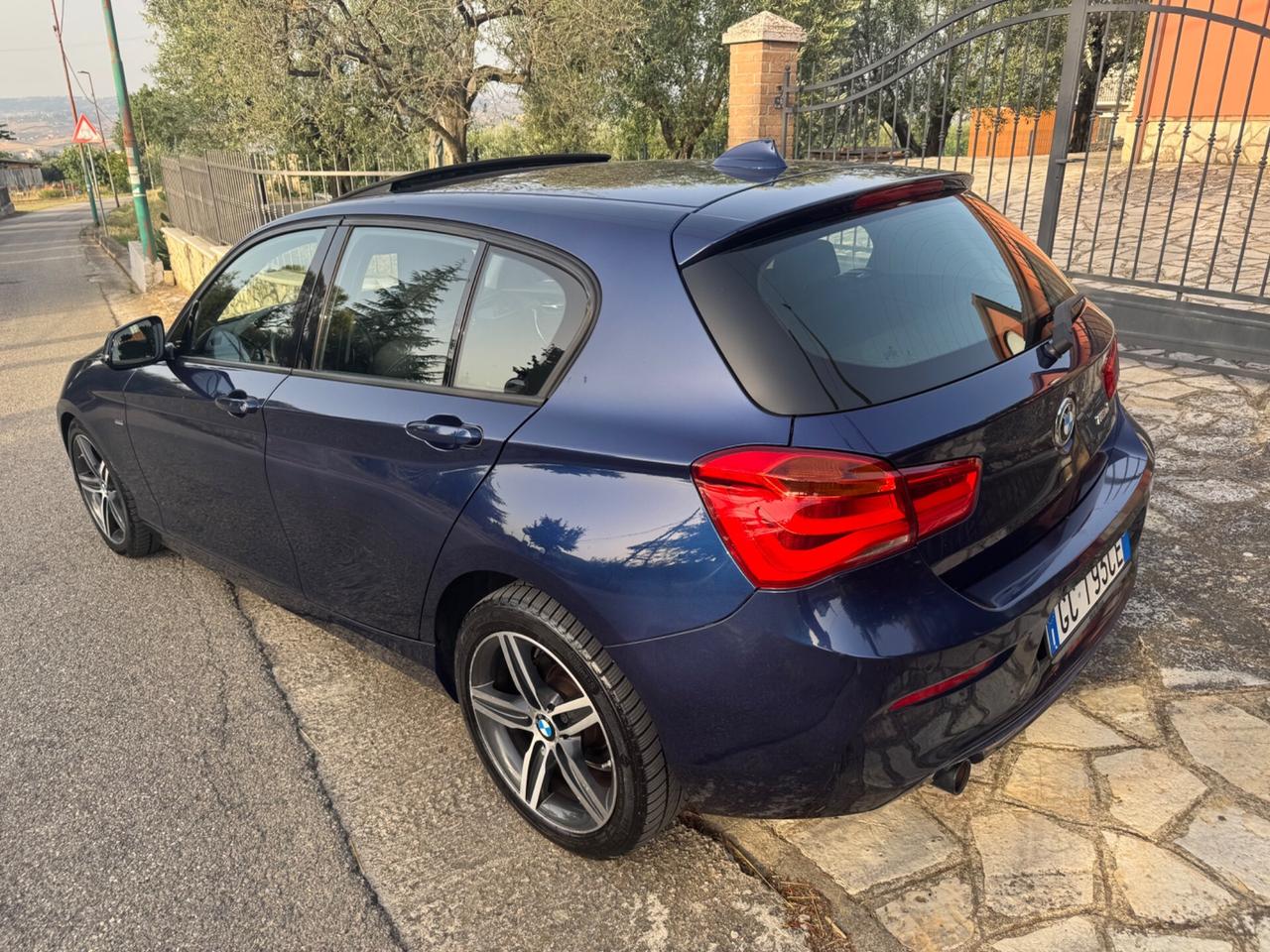 Bmw 118 118d 5p. Msport