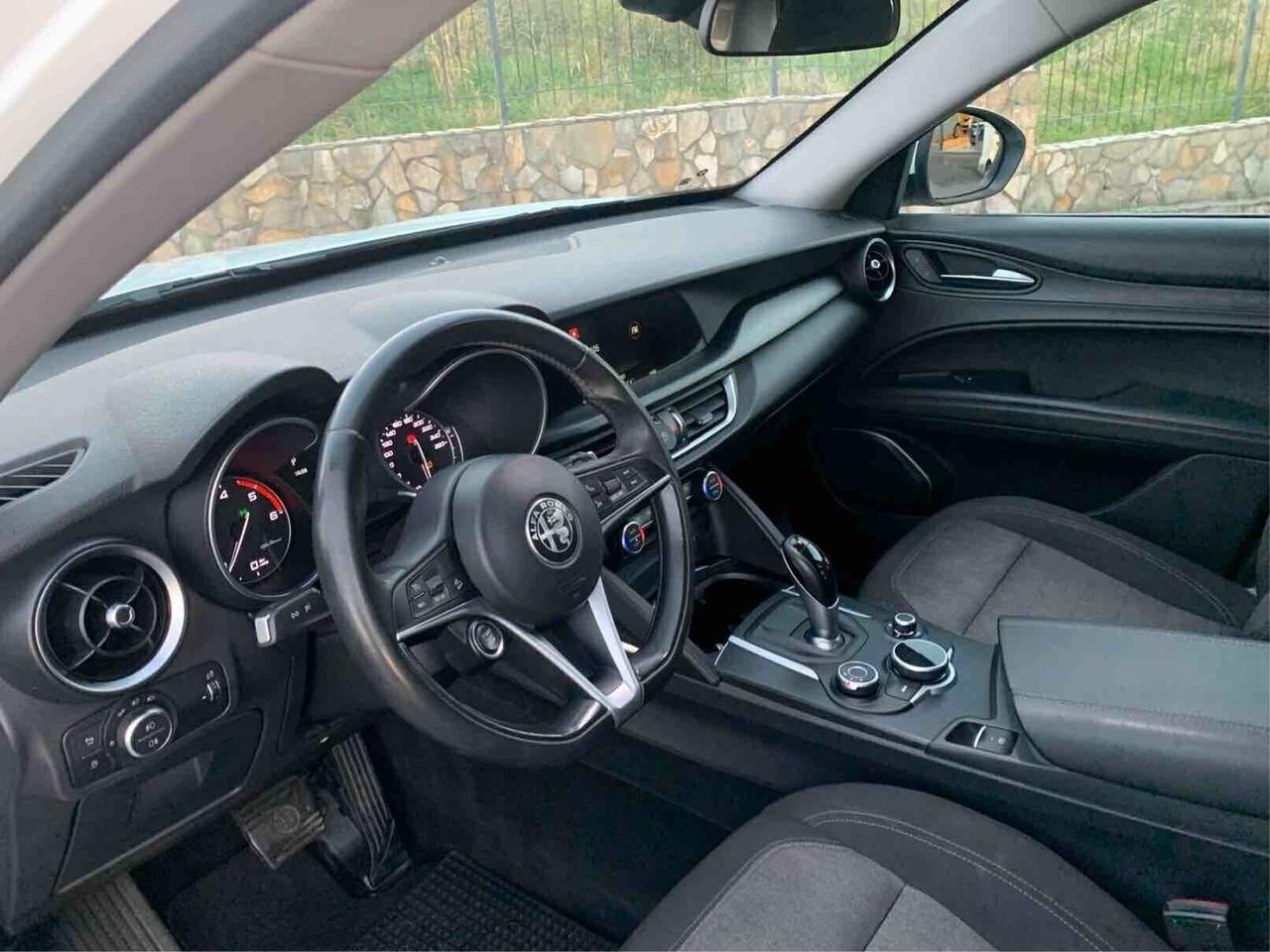Alfa Romeo Stelvio 2.2 Turbodiesel 180 CV Q4