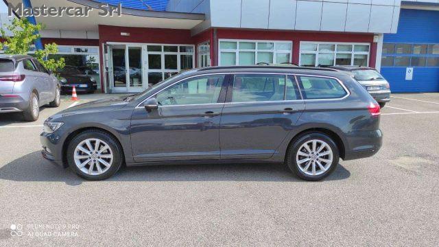 VOLKSWAGEN Passat Variant Passat VIII Variant 1.6 tdi Business Navi 120cv