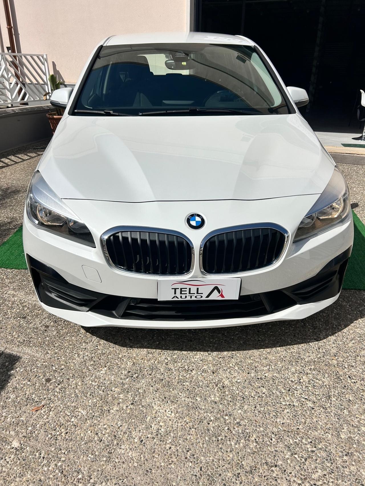 Bmw 2er Active Tourer 220d xDrive Advantage aut.