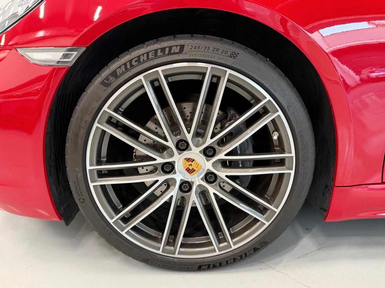 Porsche Cayman 718