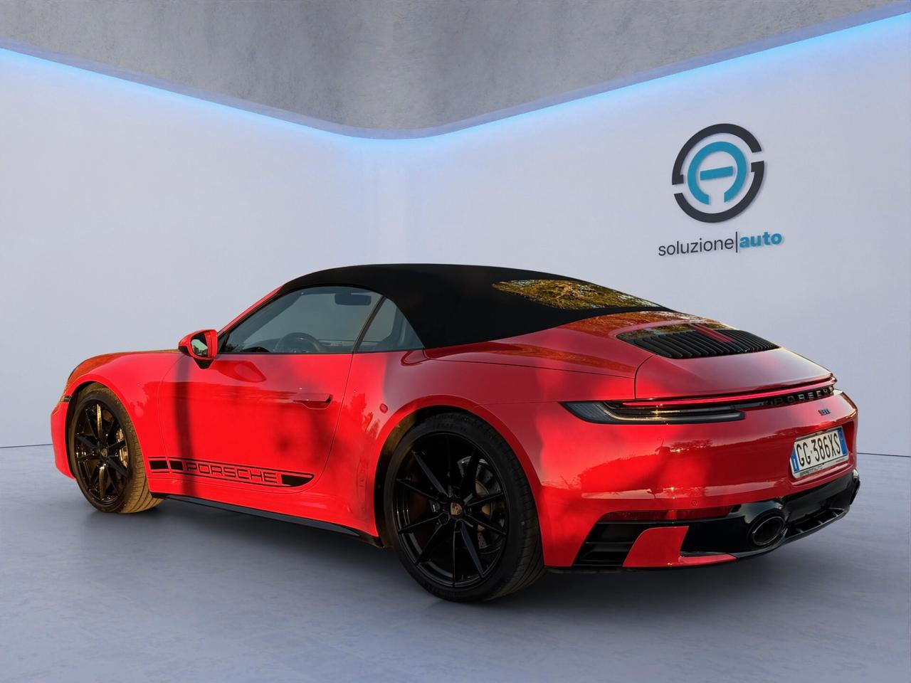 Porsche 911 Carrera Cabriolet 992