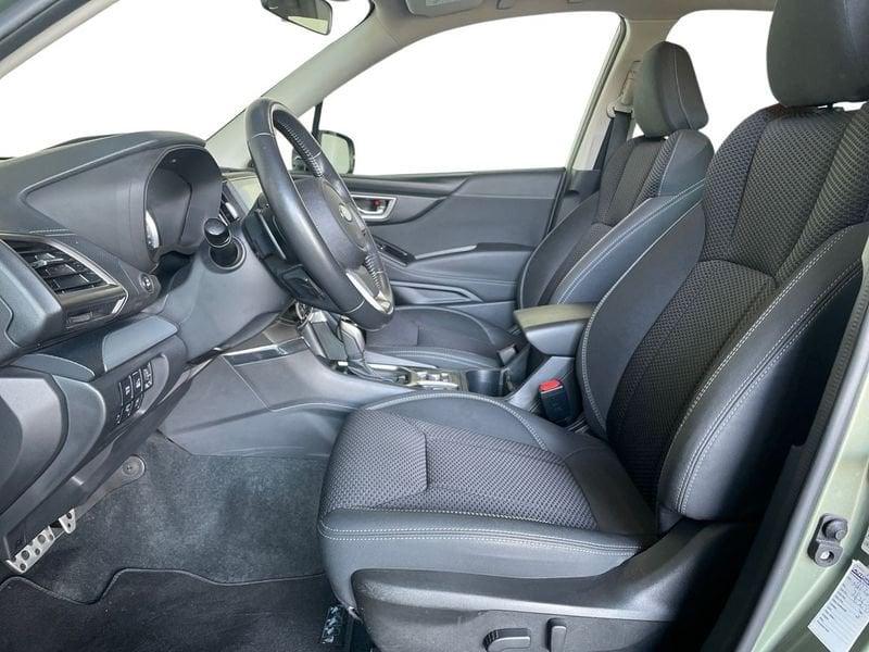 Subaru Forester 2.0 e-Boxer MHEV Lineartronic Premium