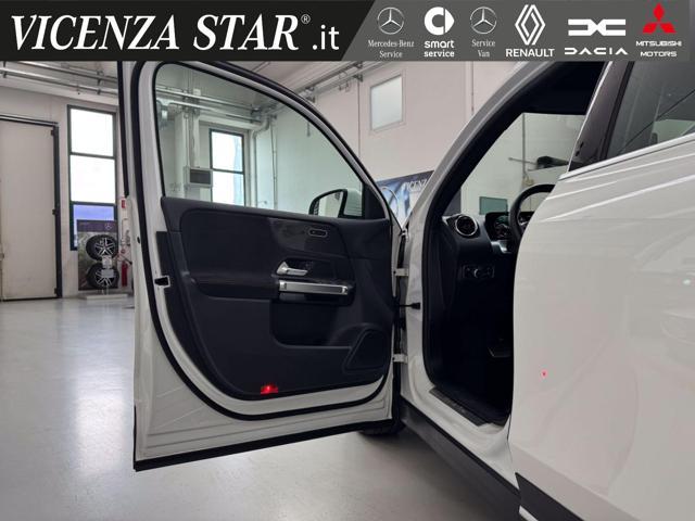 MERCEDES-BENZ GLB 180 d PREMIUM AMG