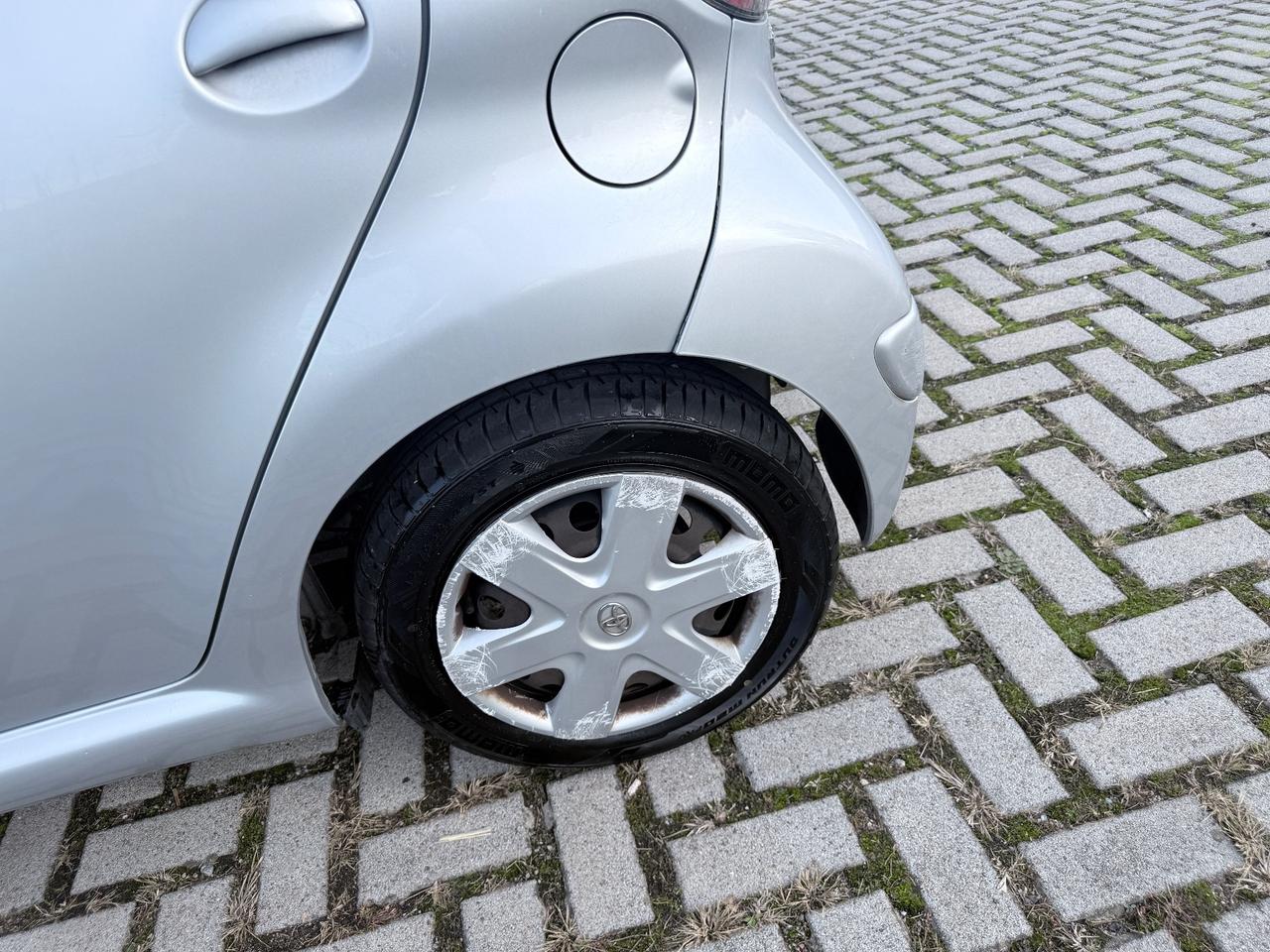 Toyota Aygo 1.0 12V VVT-i 5 porte Now Connect