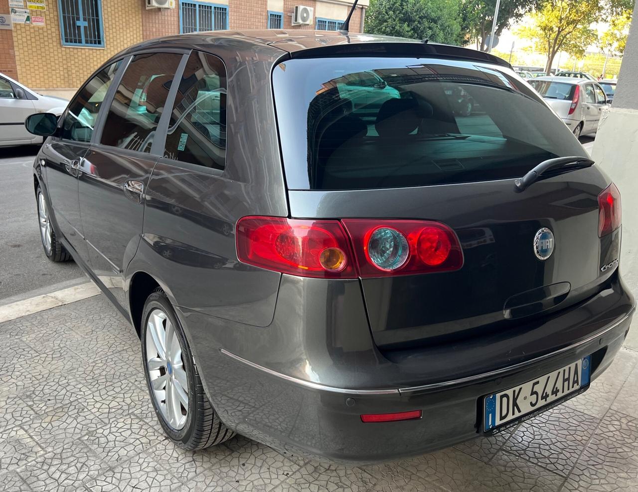 Fiat Croma 1.9 Multijet Emotion