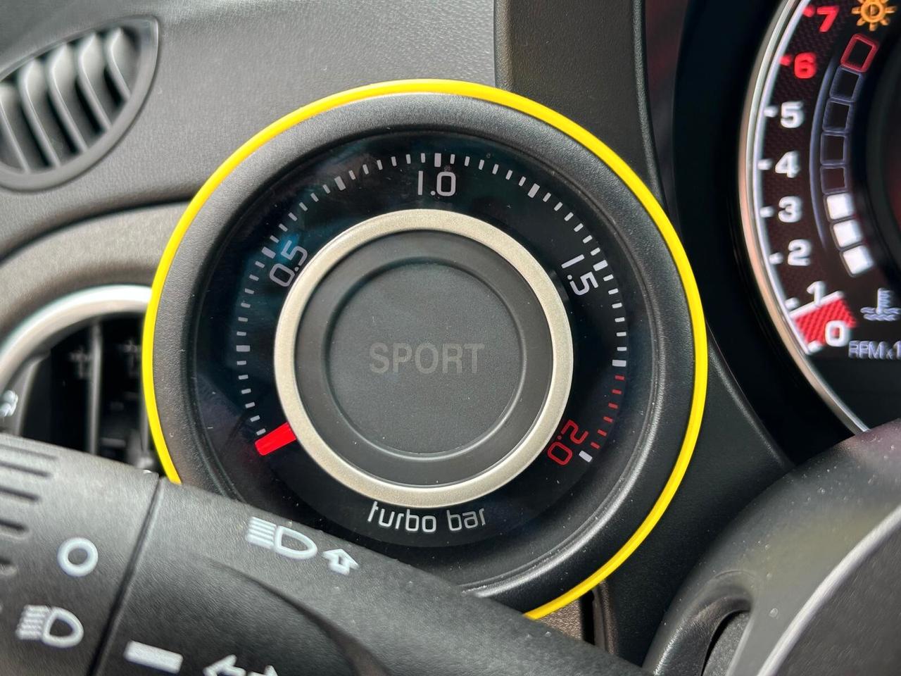 Abarth 595 1.4 Turbo T-Jet 180 CV Competizione