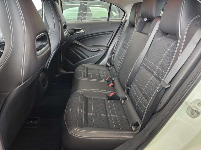 Mercedes-Benz A 180 d Premium my16