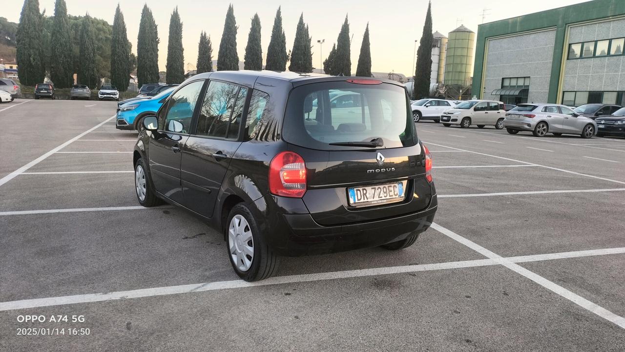 Renault Modus 1.2 16V Dynamique