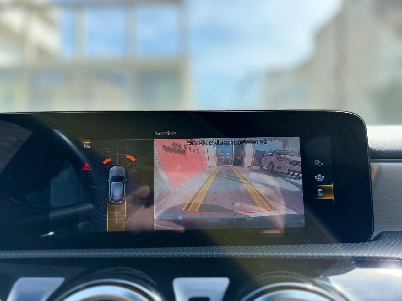 Mercedes-benz A180d Premium Amg -2021 AMBIENT/NAVI