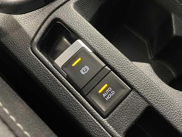 Volkswagen T-Roc 1.0TSI 110CV Style - NEOPATENTATI