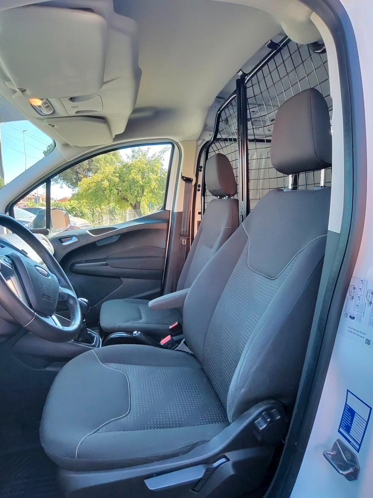 Ford Transit Courier 1.0 benz. 6 marce unipro