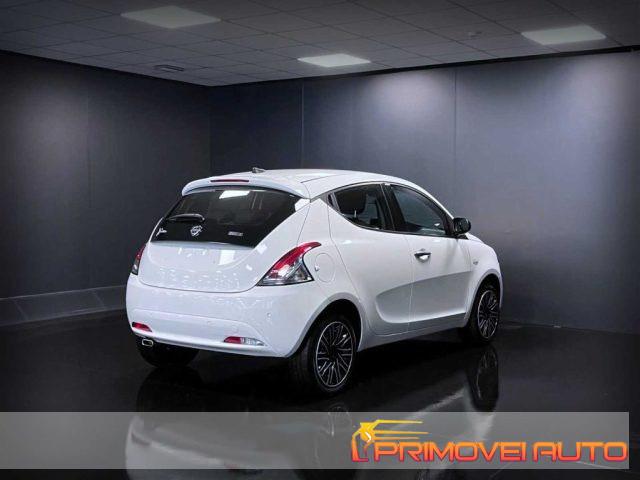 LANCIA Ypsilon 1.0 FireFly 5 porte S&S Hybrid Ecochic Gold