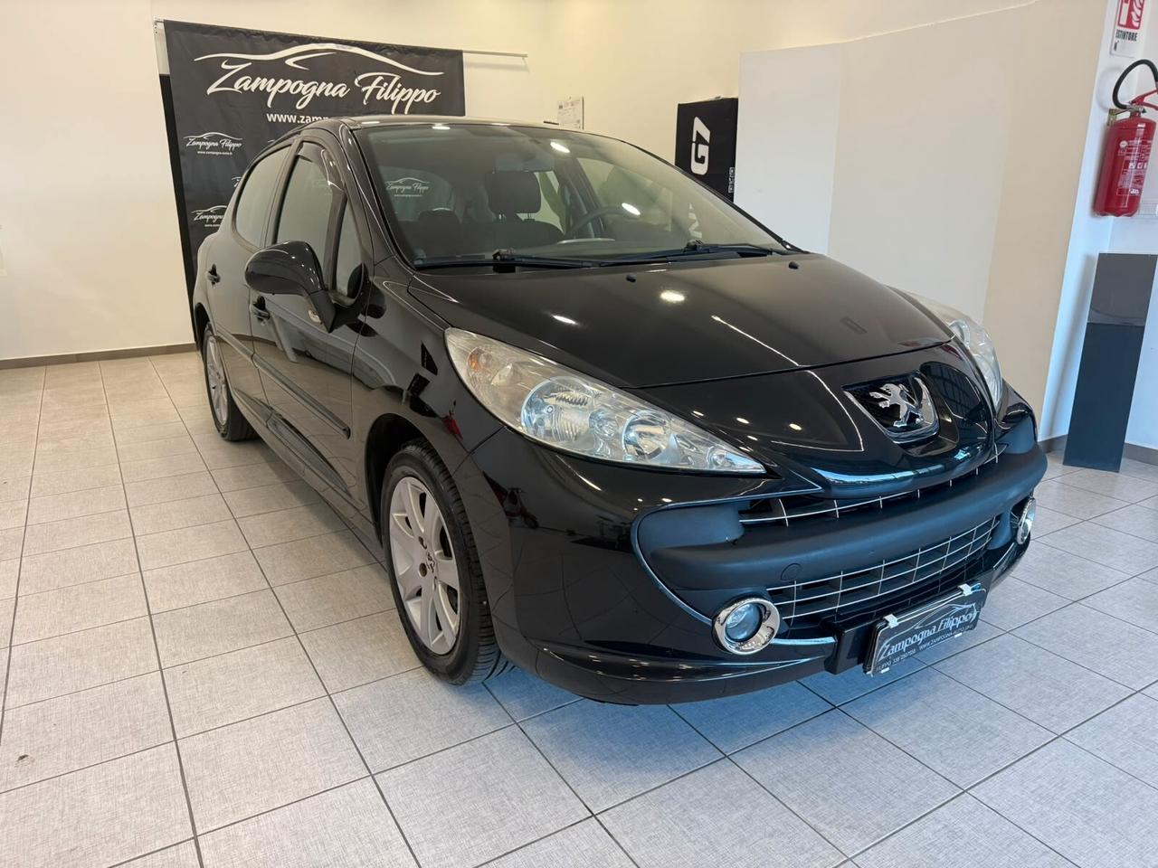 Peugeot 207 1.6 HDi 90CV 5p. XS