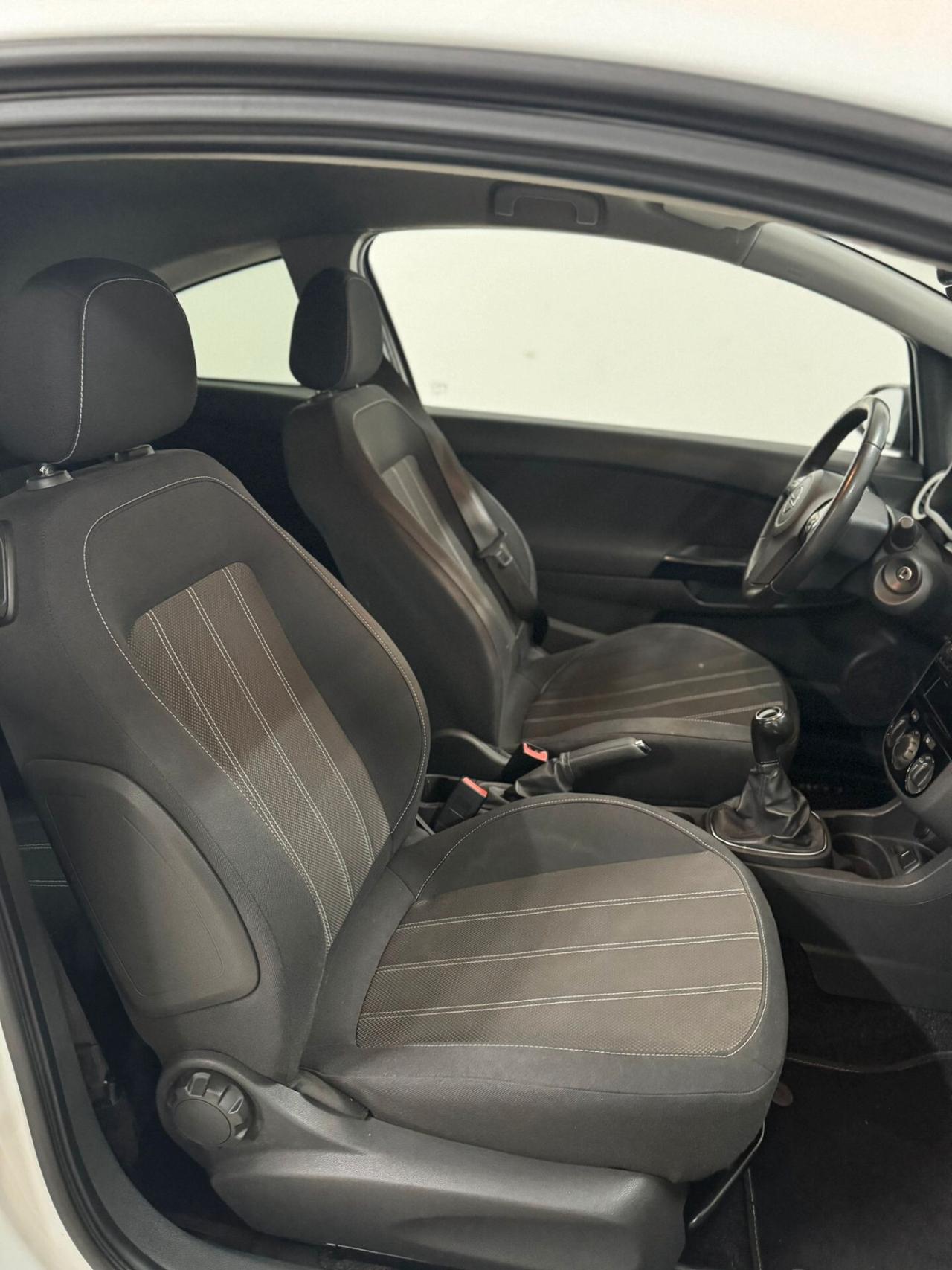 Opel Corsa 1.3 CDTI 95CV F.AP. 3 porte b-color