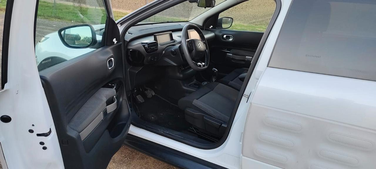 Citroen C4 Cactus PureTech 82 Shine