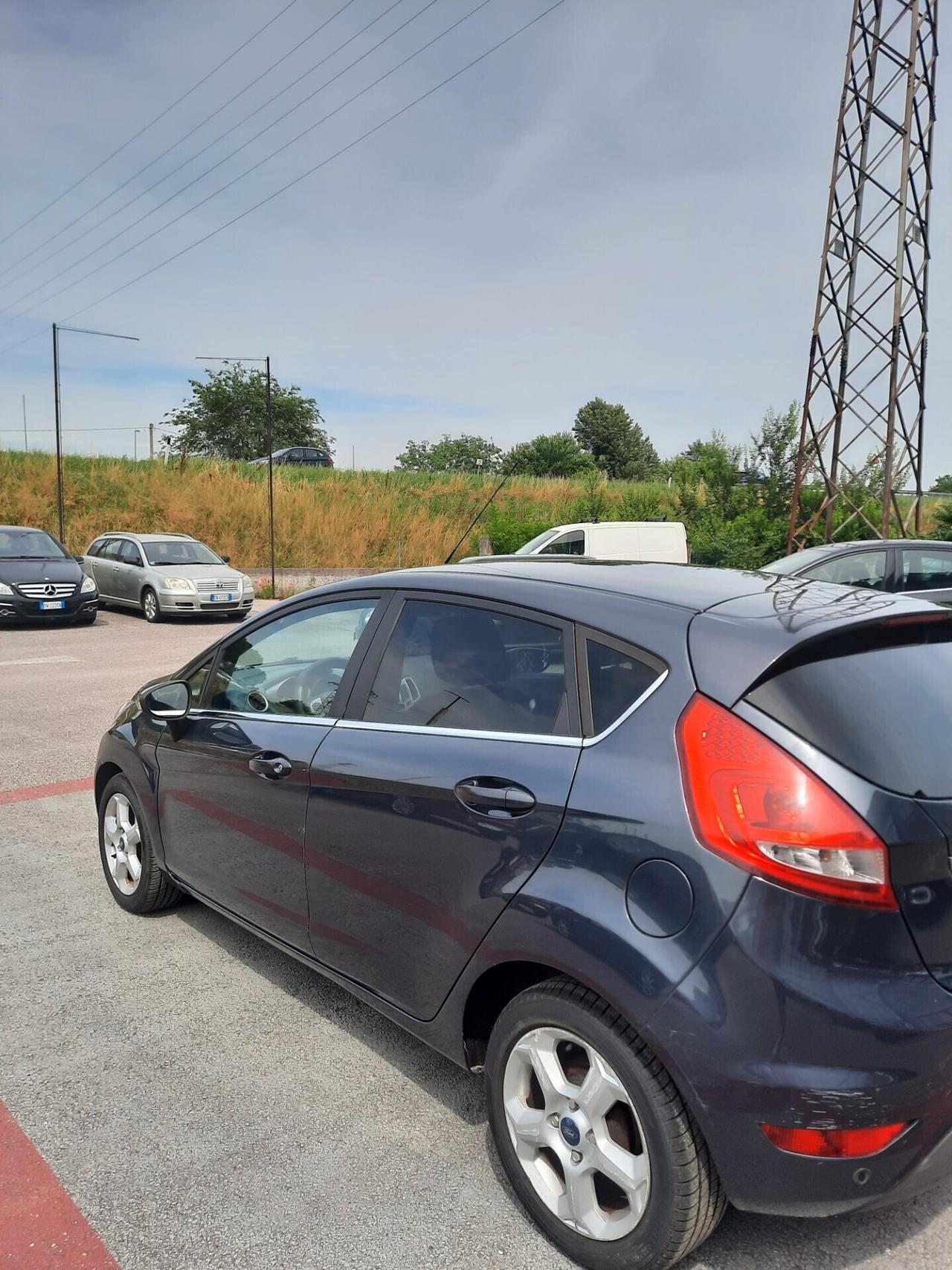 Ford Fiesta 1.6 TDCi 95 CV 5p. Titanium