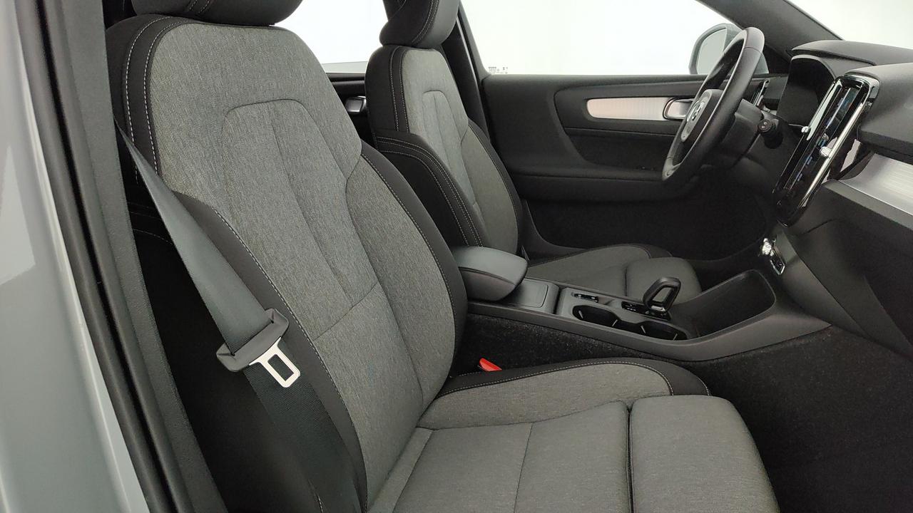 VOLVO XC40 2.0 b3 Core auto
