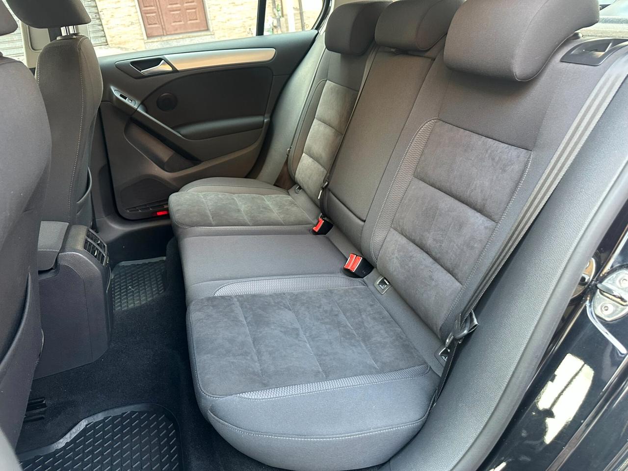 Volkswagen Golf 1.6 TDI DSG Highline