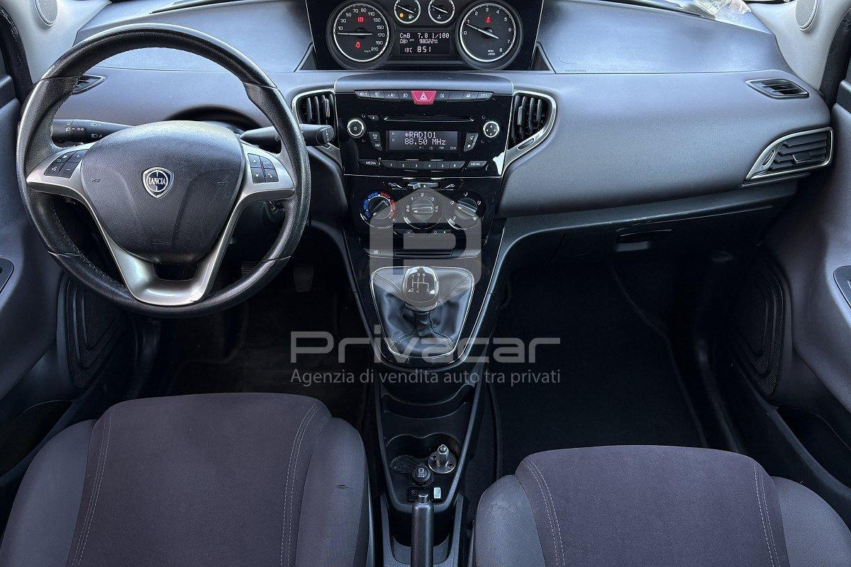 LANCIA Ypsilon 1.2 69 CV 5 porte Gold