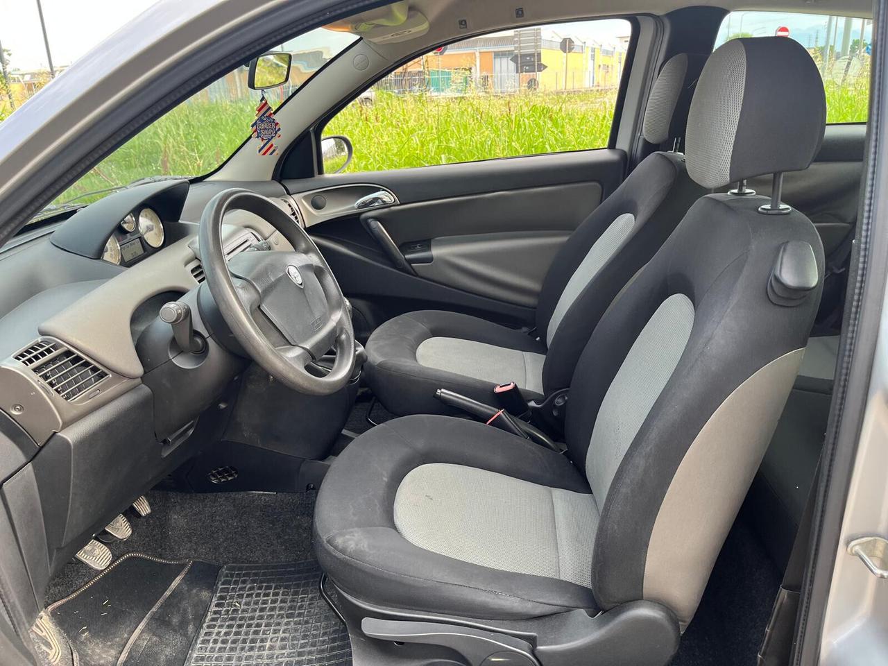 Lancia Ypsilon 1.2 Argento