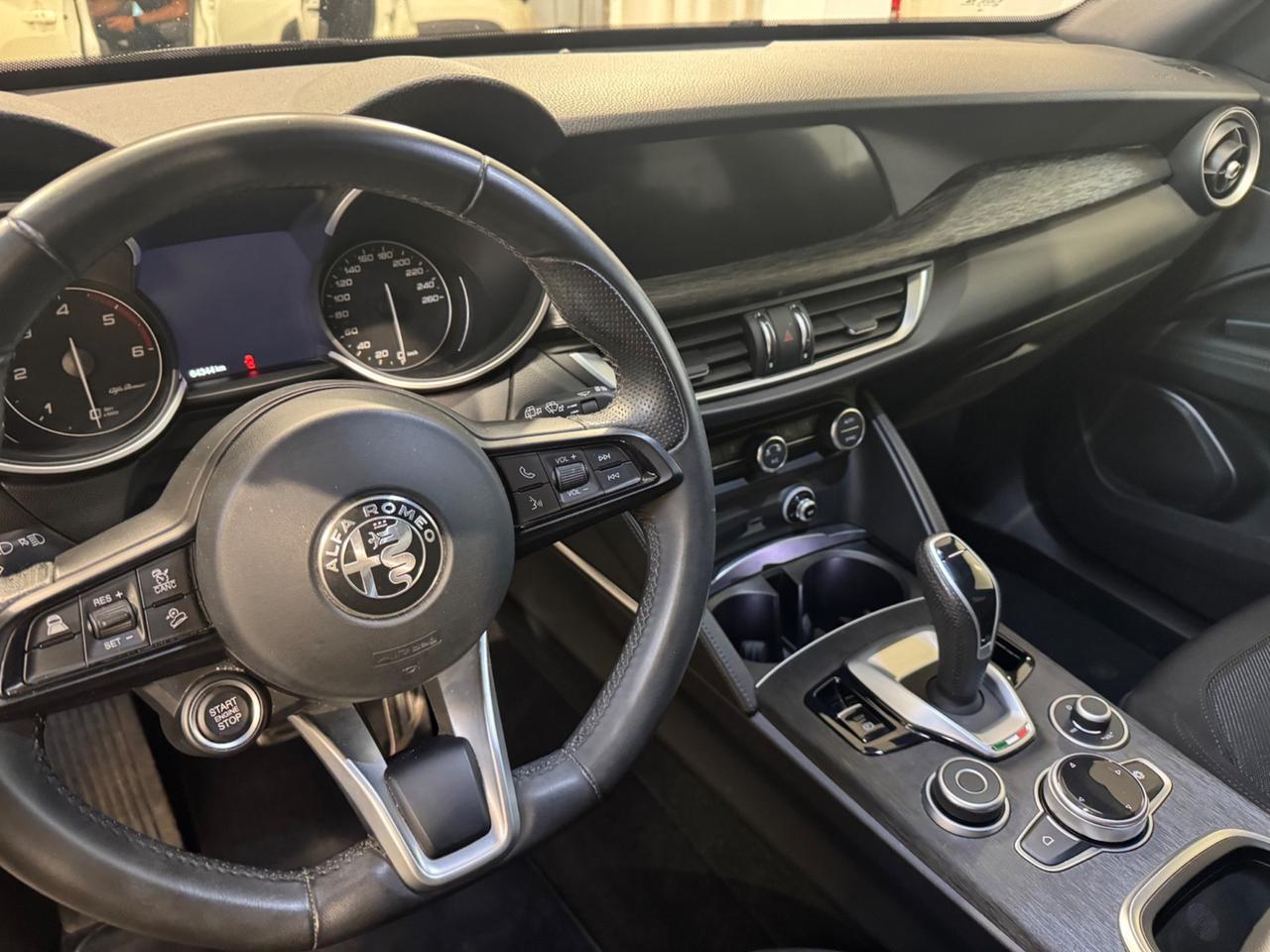Alfa Romeo Stelvio 2.2 Turbodiesel 190 CV AT8 Q4 Sprint