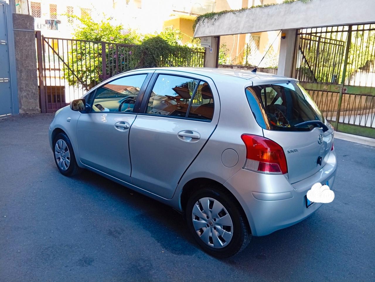 Toyota Yaris 1.3 Benzina