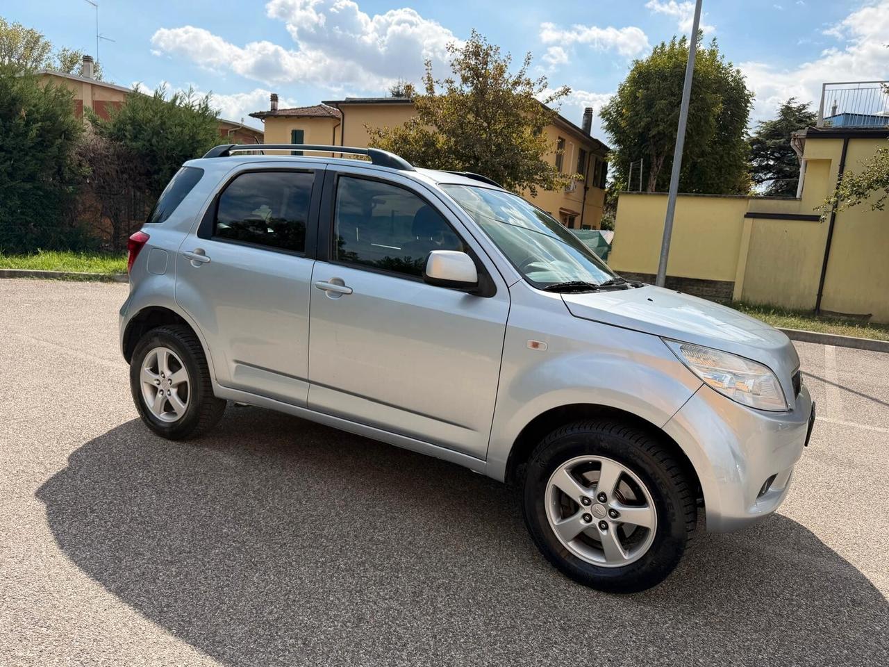 Daihatsu Terios 1.5 4X4 - NEOPATENTATI - OTTIME CONDIZIONI -