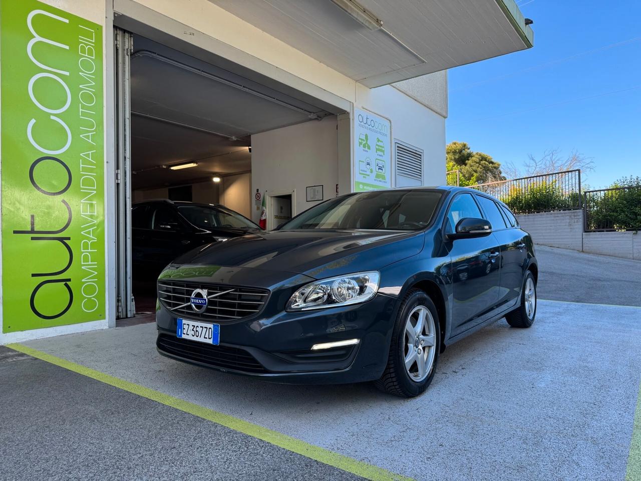 Volvo V60 1.6 d2 Momentum Powershift GARANZIA24MES