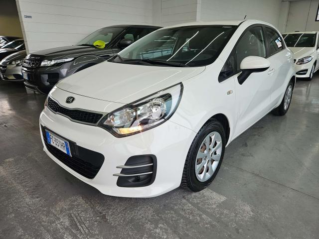 Kia Rio Rio III 2011 5p 1.1 crdi Active E6