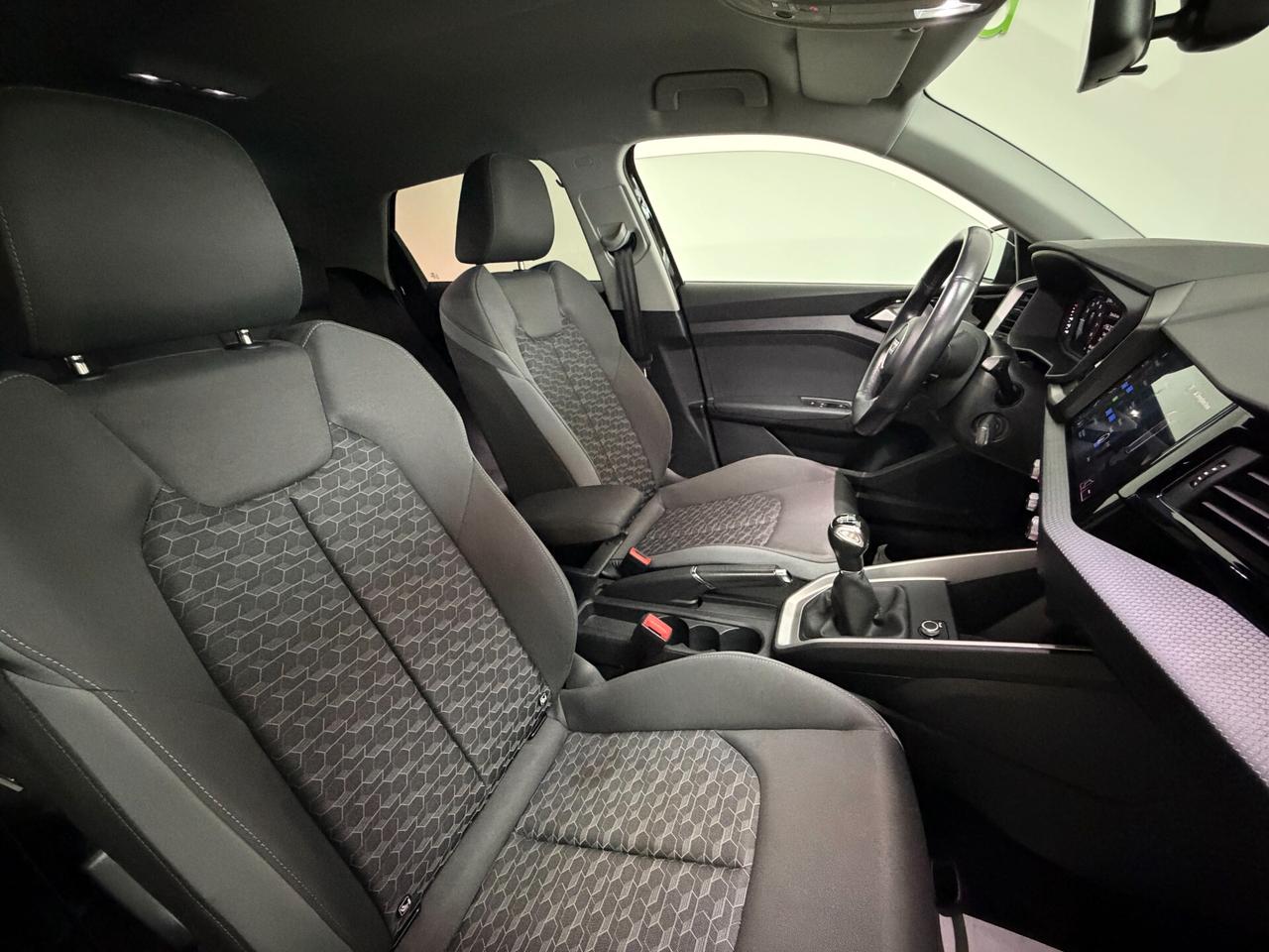 Audi A1 SPB 30 TFSI Identity Black 110CV LED/NAVI/17"