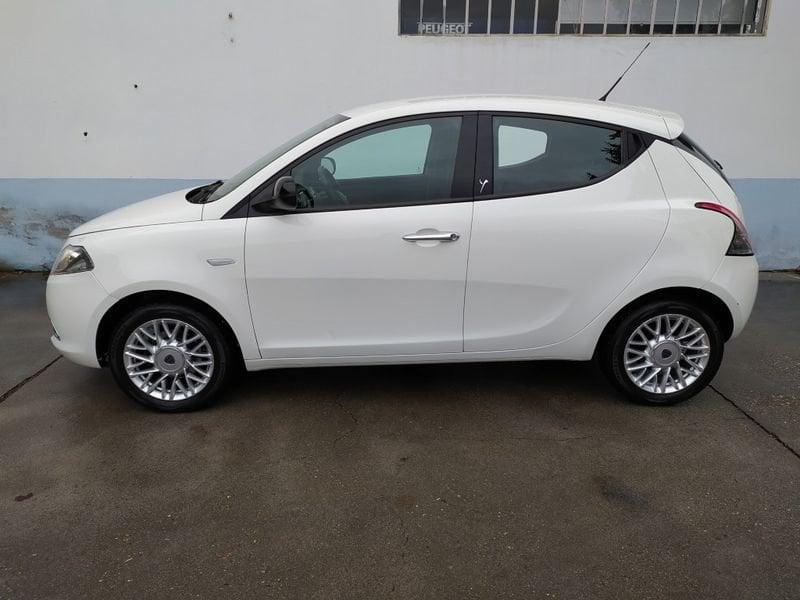 Lancia Ypsilon 1.2 69 CV 5p Gold Finanziato