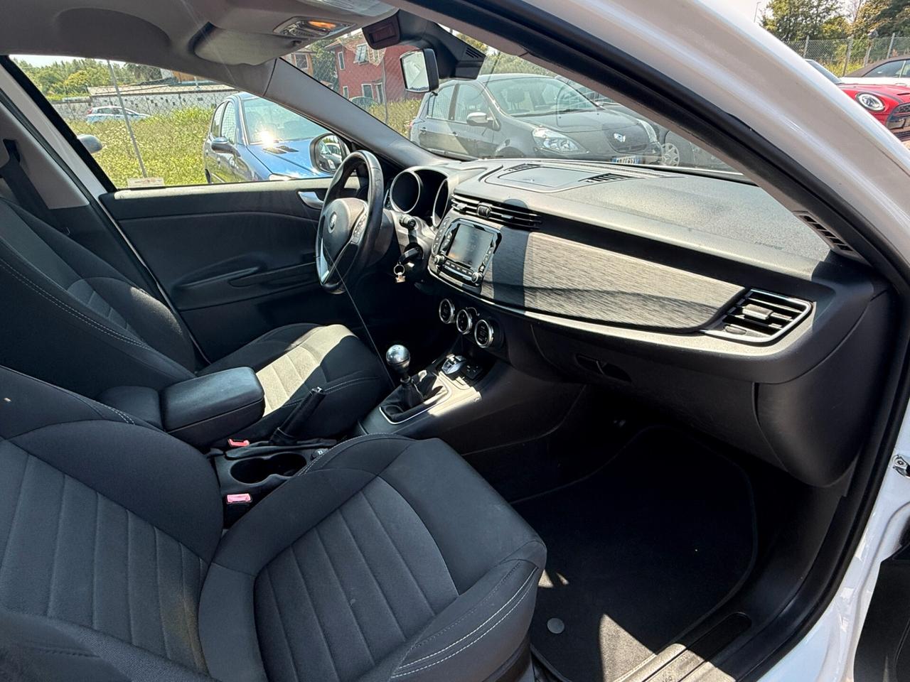 Alfa Romeo Giulietta 1.6 JTDm-2 120 CV Distinctive