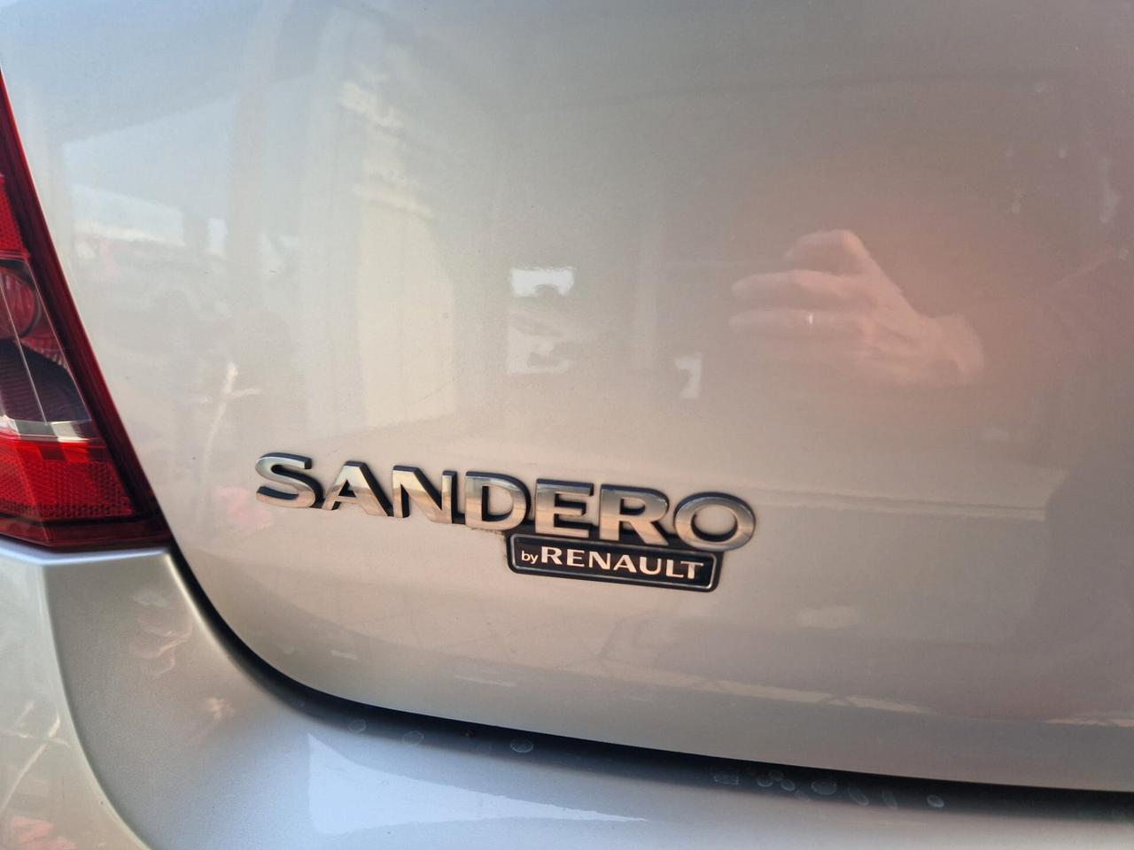 Dacia Sandero 1.2 16V Lauréate OK NEO PATENTATI