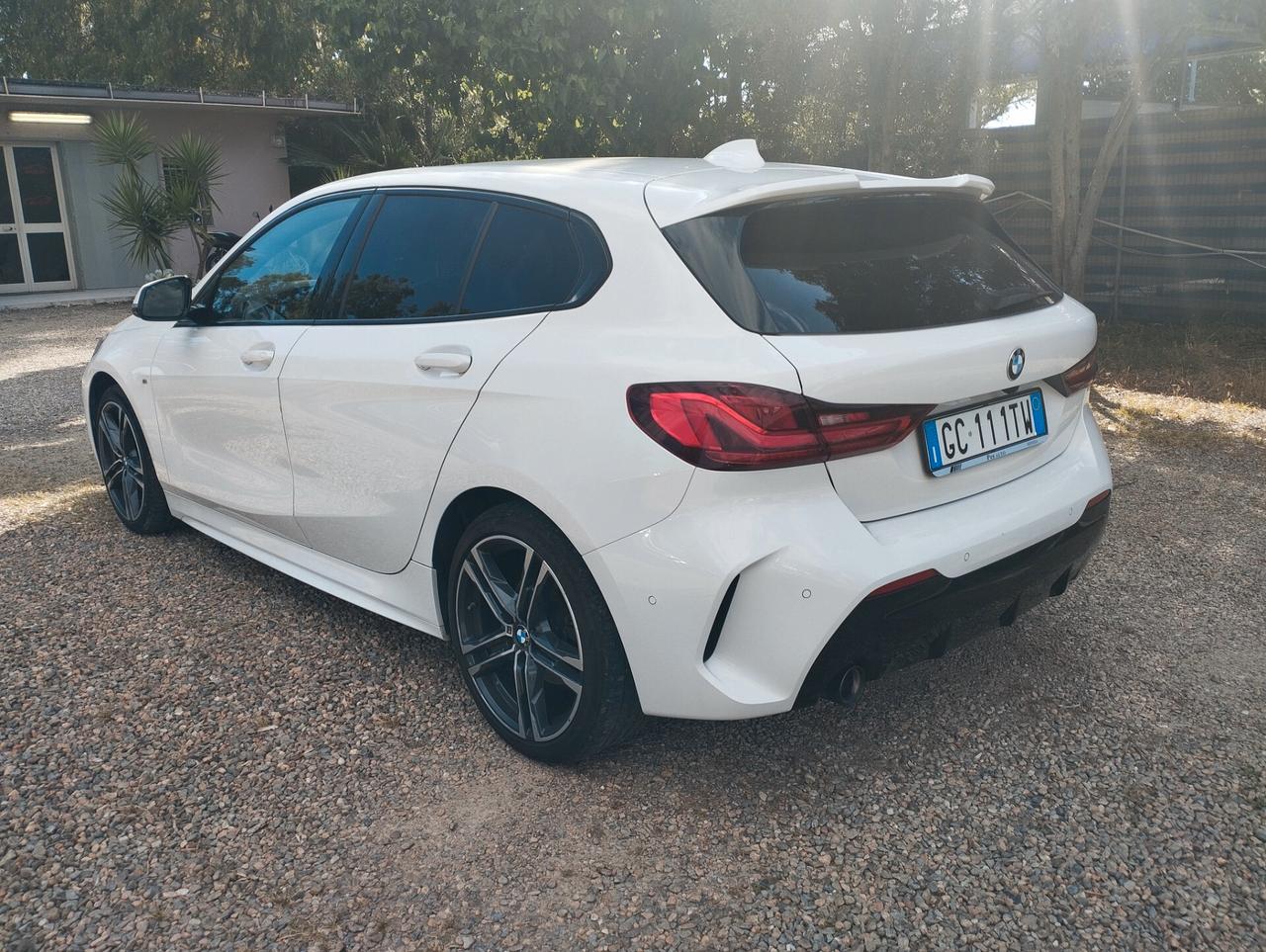Bmw 116 116d 5p. Msport