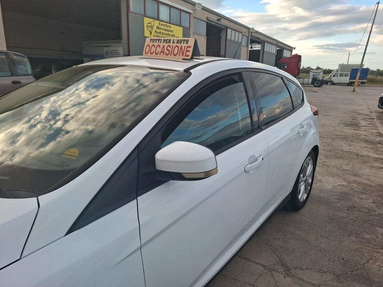 Ford Focus 1.6 TDCi 115 CV Titanium - 2011 BERLINA