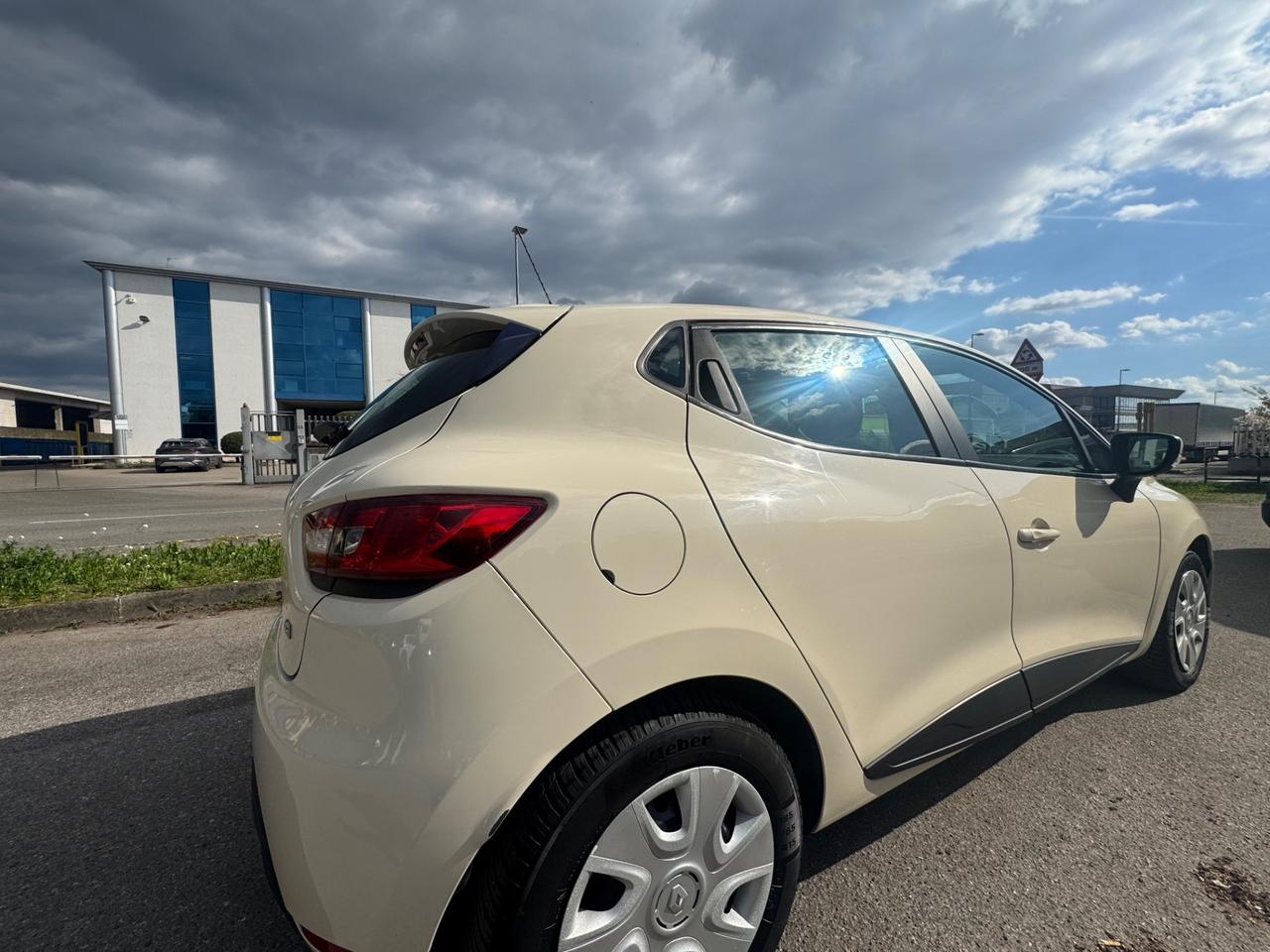 Renault Clio dCi 8V 75CV Start&Stop 5 porte Energy Life