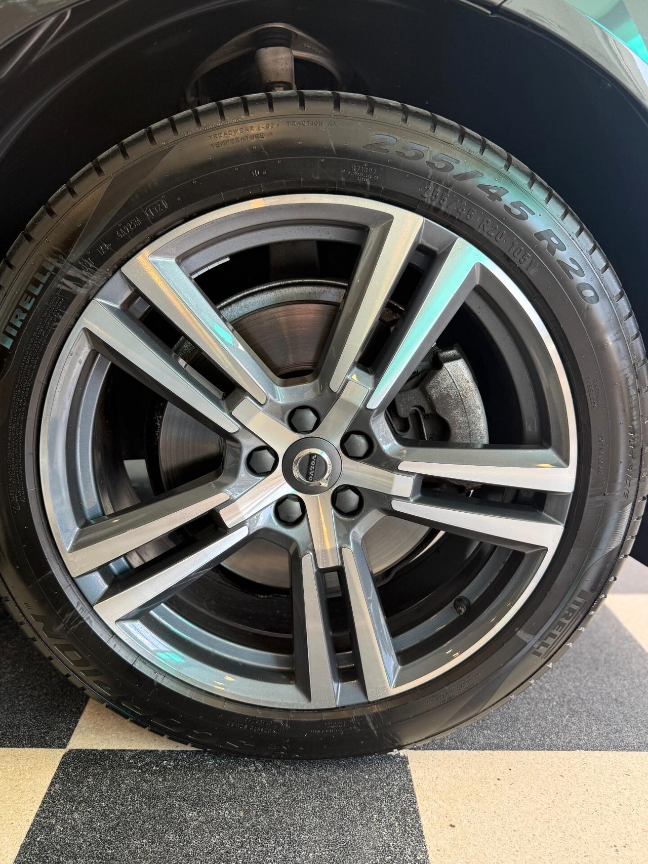 Volvo XC60 B4 D Geartronic Momentum
